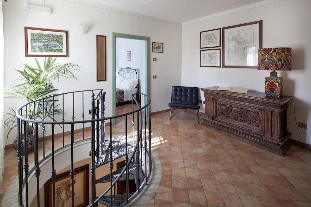 Villa Rosy Ассізі Номер фото